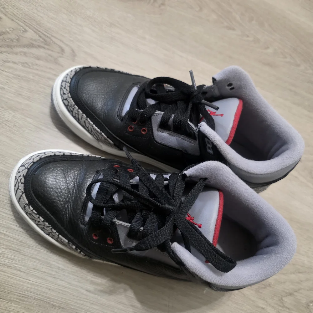 Retro 3 Jordan "Cement" - Picture 3 of 6